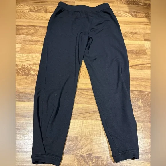 Lululemon Twisted & Tucked Pant 25" Black Size 4 - Picture 8 of 9